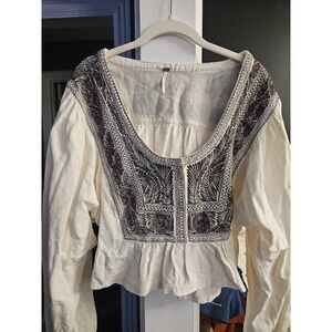 Free People Embroidered Peasant Blouse Off White Long Sleeve Boho Tunic Top L